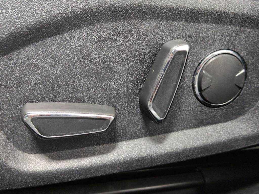Thumbnail: 2020 Ford Fusion - 26