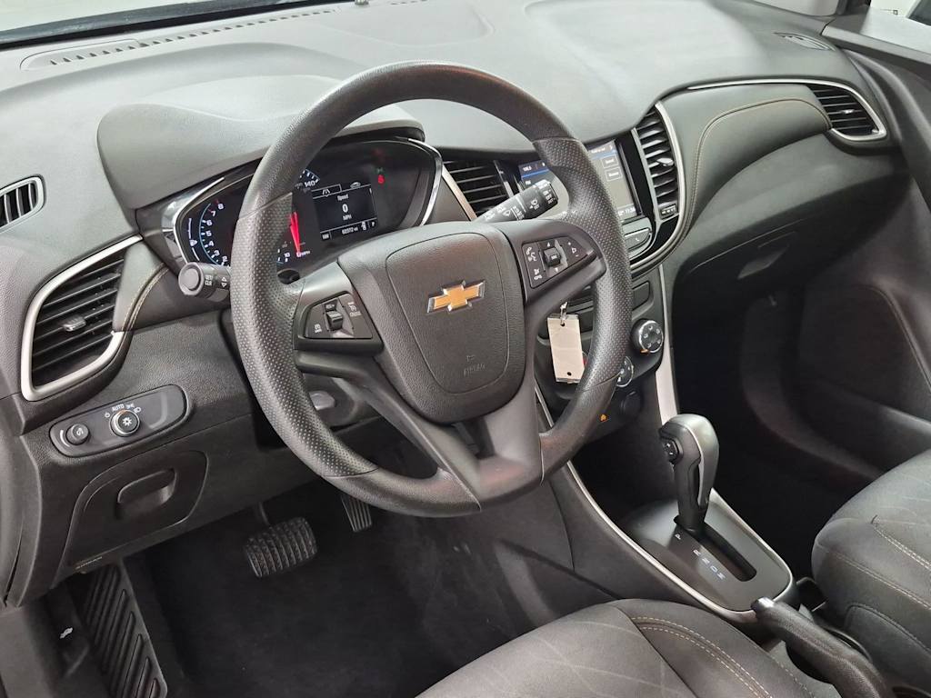 Thumbnail: 2018 Chevrolet Trax - 2