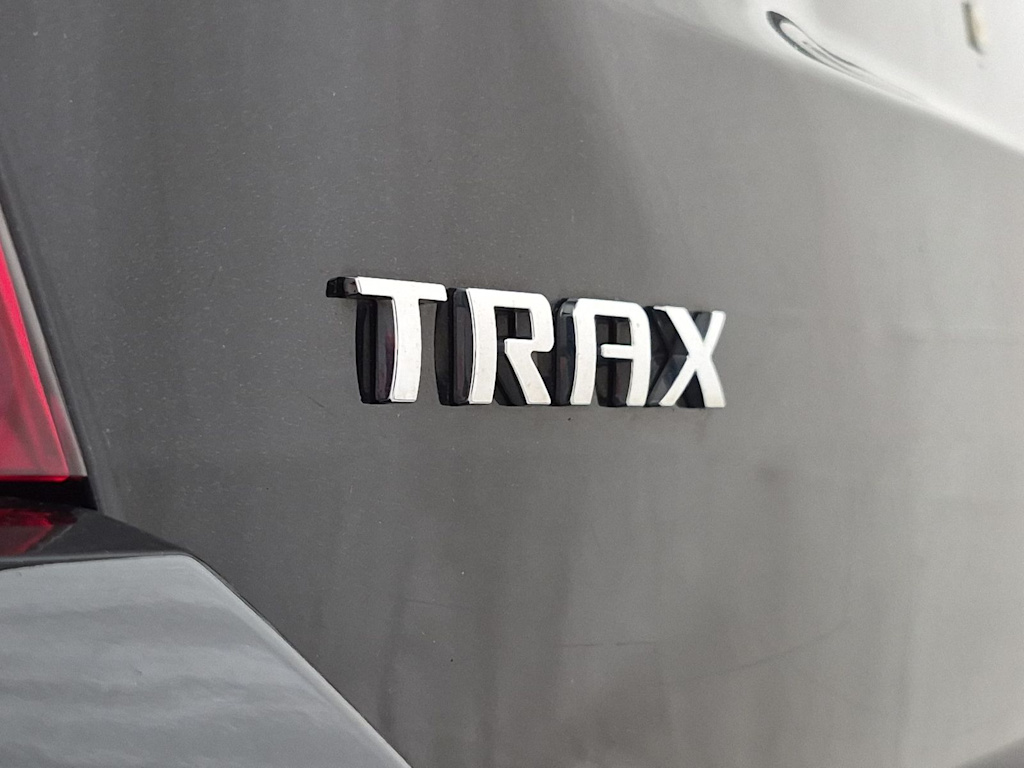 Thumbnail: 2018 Chevrolet Trax - 25