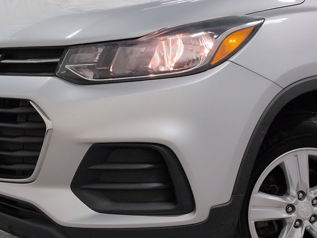 Thumbnail: 2019 Chevrolet Trax - 25