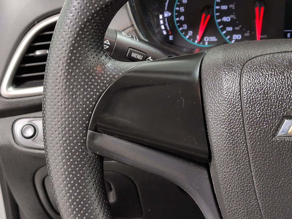 Thumbnail: 2019 Chevrolet Trax - 30