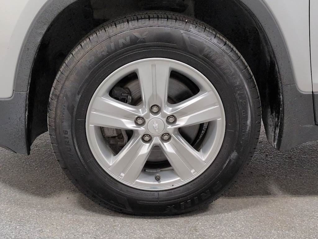 Thumbnail: 2019 Chevrolet Trax - 8