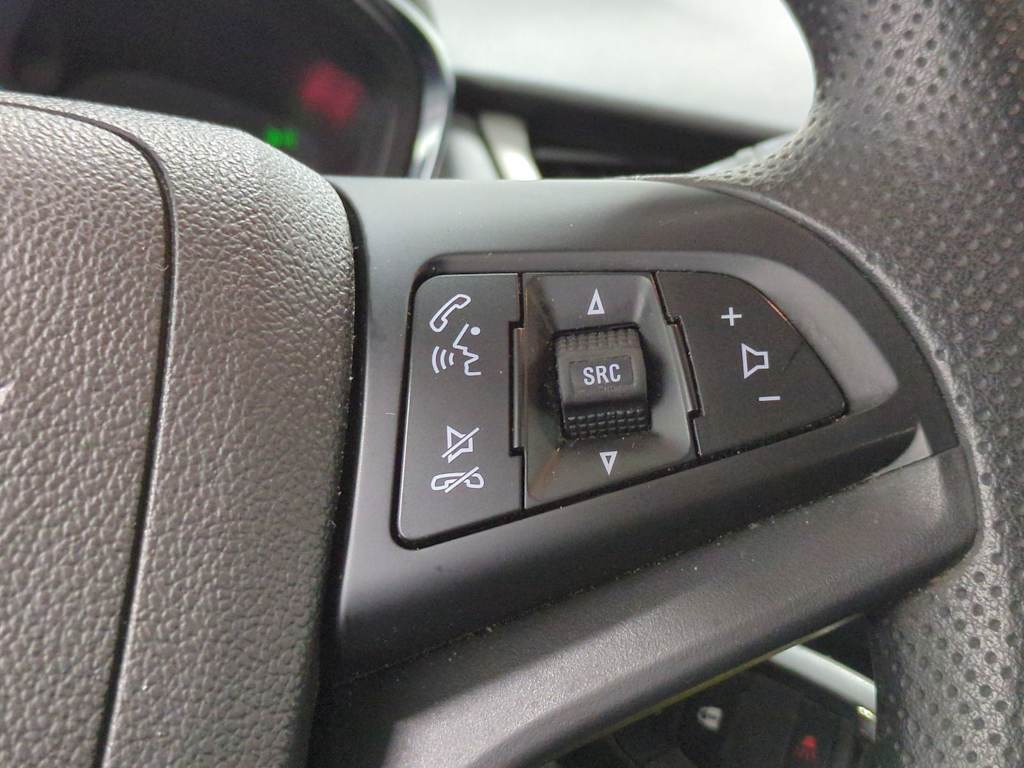 Thumbnail: 2019 Chevrolet Trax - 25