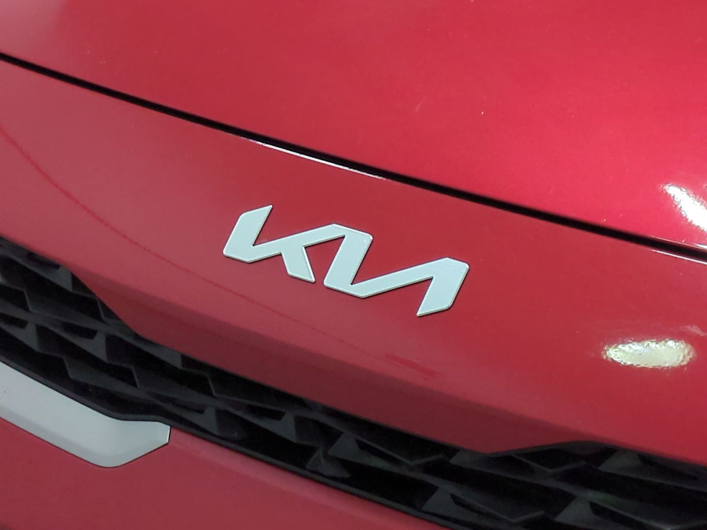 Thumbnail: 2024 Kia Forte - 7