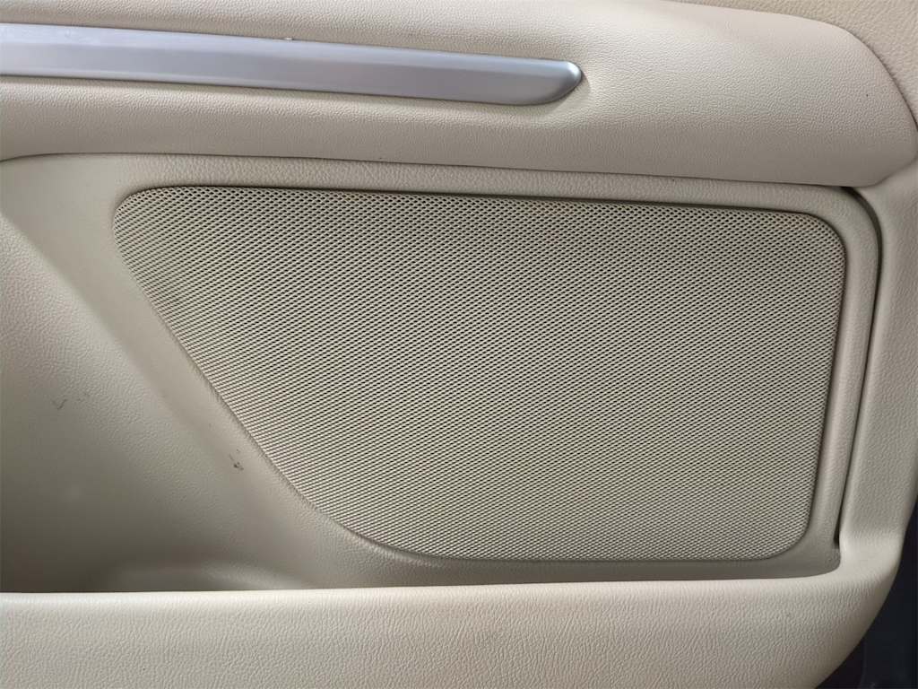 Thumbnail: 2016 Lincoln MKZ - 37