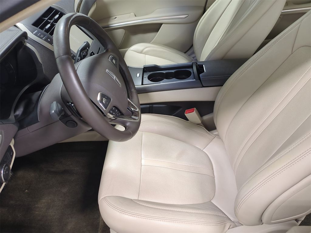 Thumbnail: 2016 Lincoln MKZ - 11