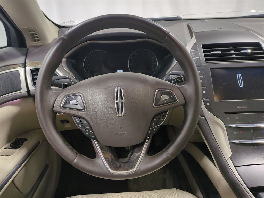 Thumbnail: 2016 Lincoln MKZ - 14