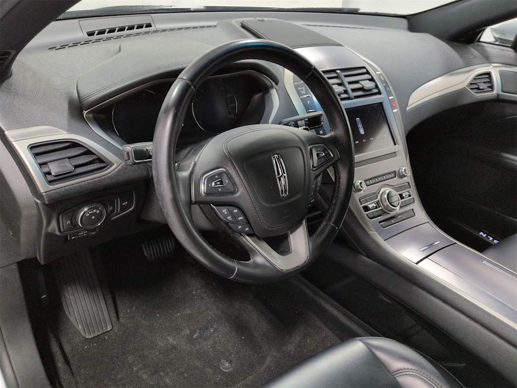 Thumbnail: 2019 Lincoln MKZ - 2