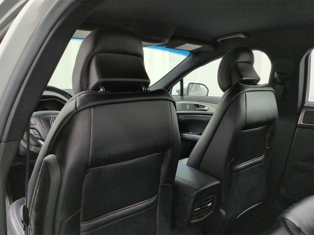 Thumbnail: 2019 Lincoln MKZ - 12