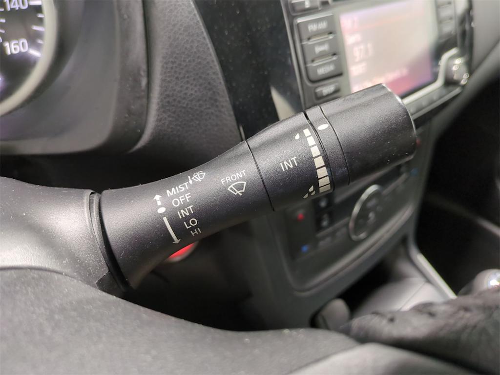 2018 Nissan Sentra SV 31