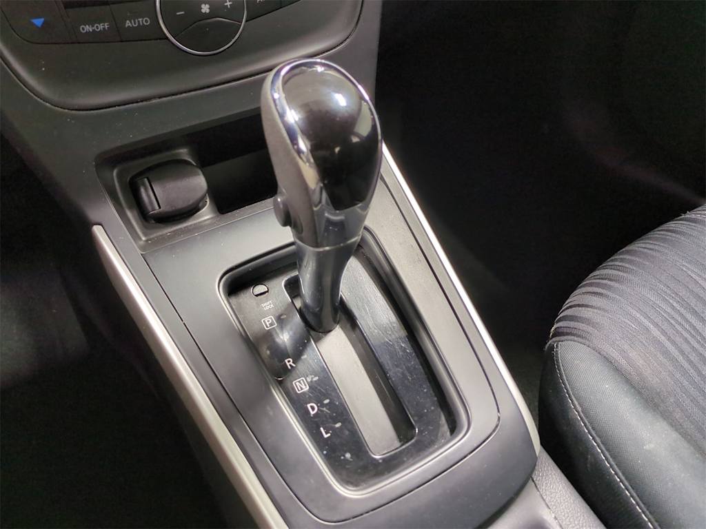 2018 Nissan Sentra SV 15