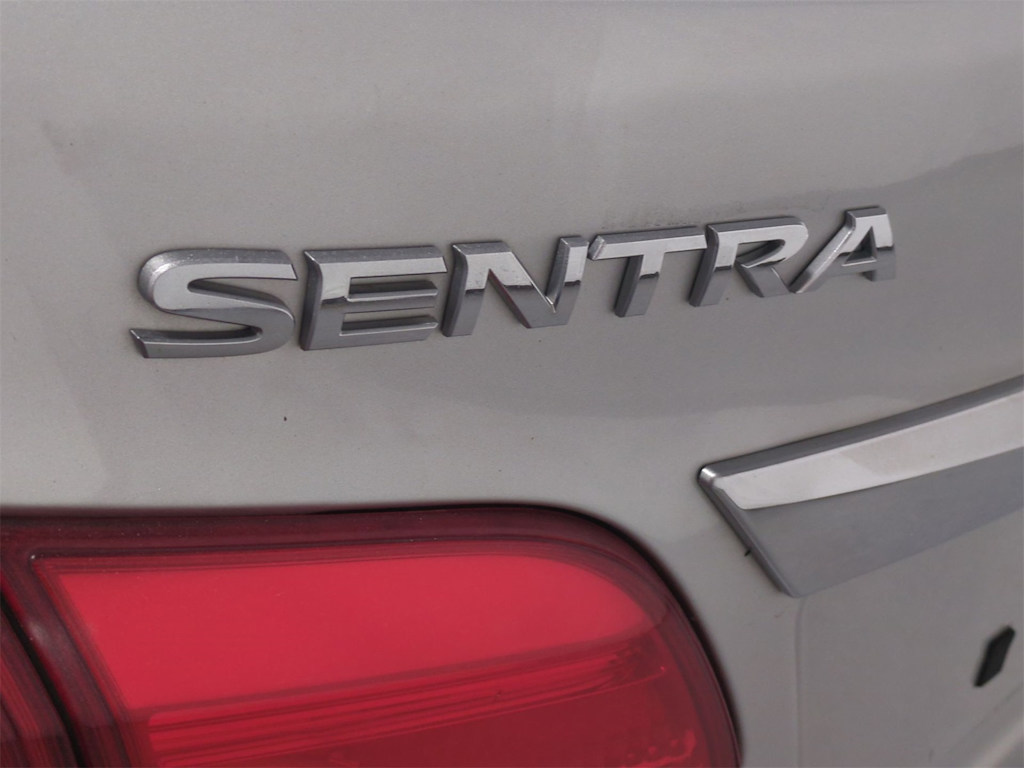 Thumbnail: 2018 Nissan Sentra - 23