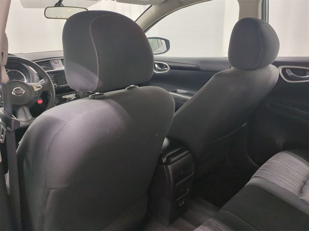 Thumbnail: 2018 Nissan Sentra - 11