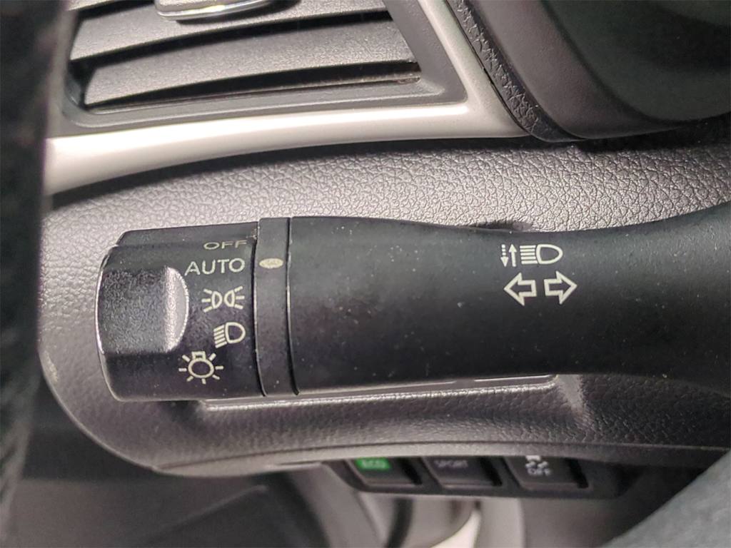 Thumbnail: 2018 Nissan Sentra - 30