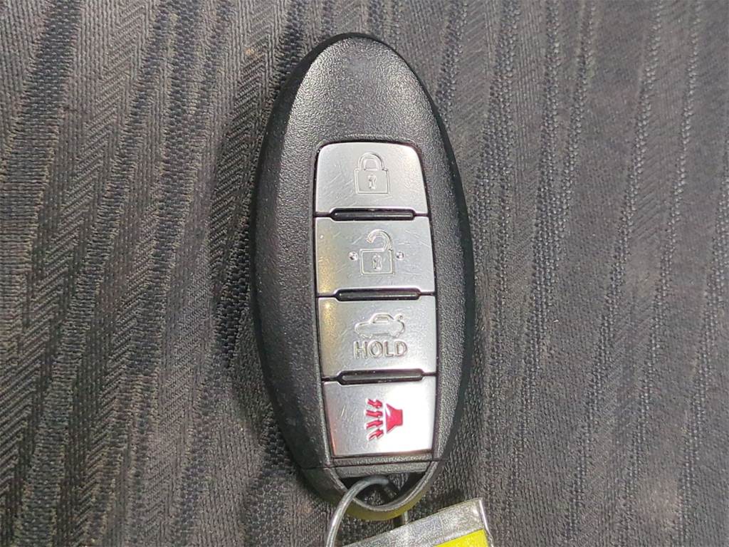 Thumbnail: 2018 Nissan Sentra - 16