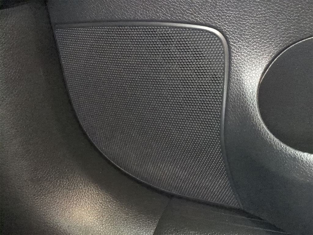 Thumbnail: 2018 Nissan Sentra - 32