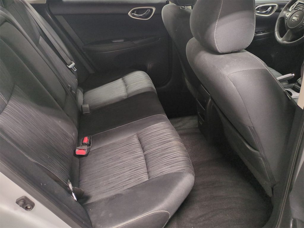 Thumbnail: 2018 Nissan Sentra - 25