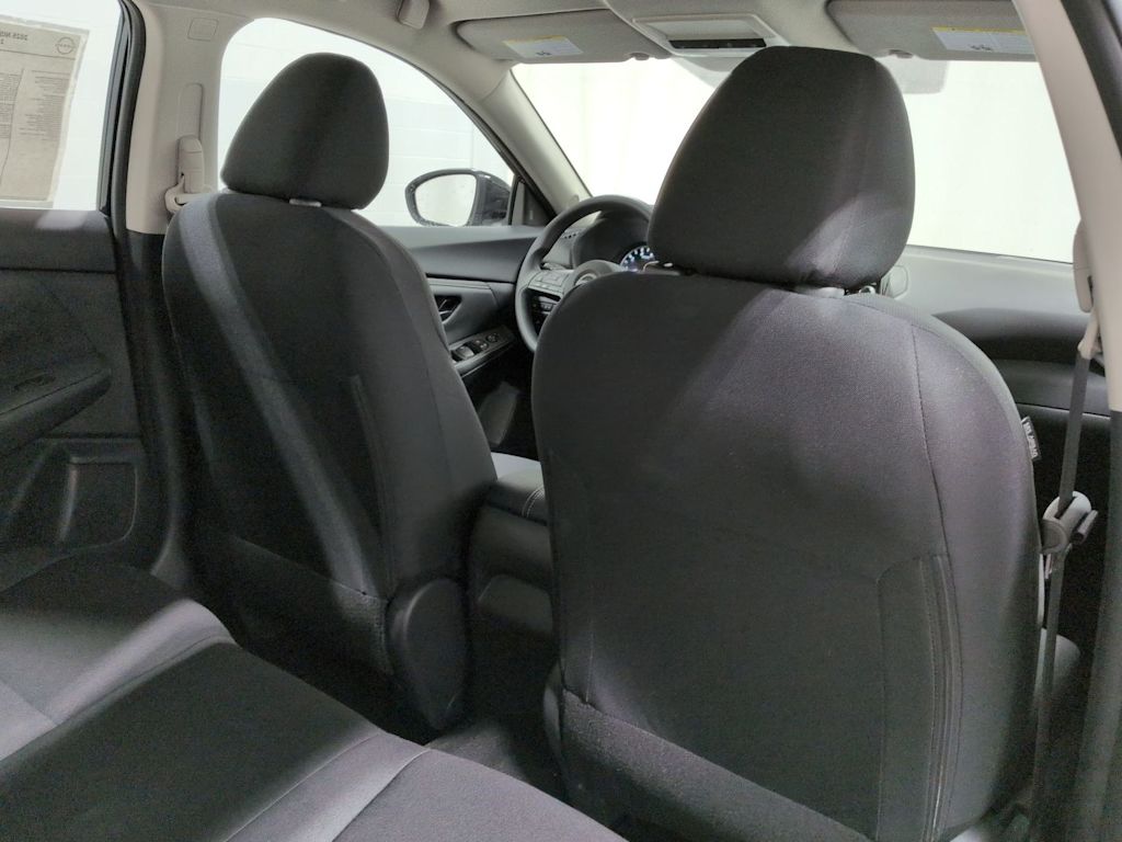 Thumbnail: 2025 Nissan Sentra - 11