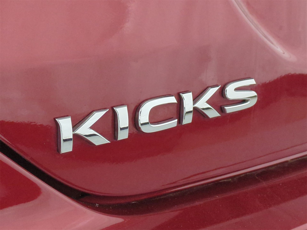 2022 Nissan Kicks SV 25