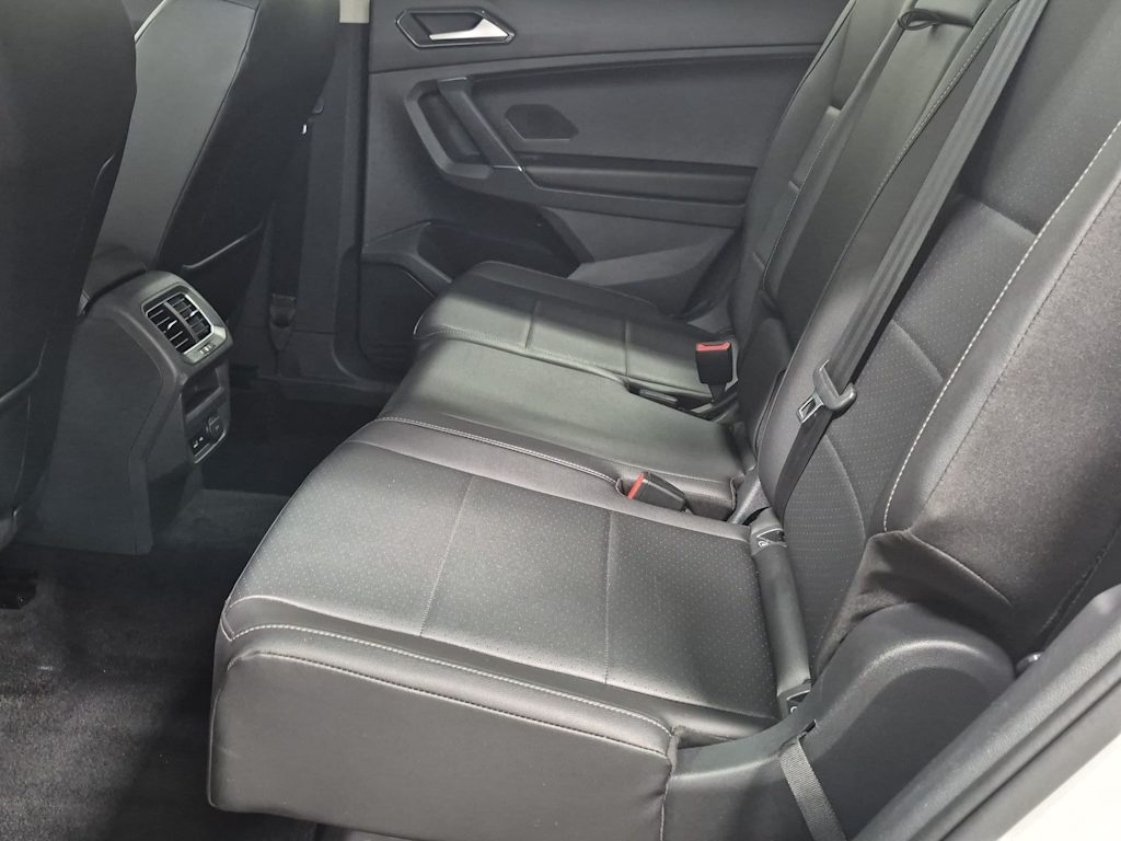 Thumbnail: 2018 Volkswagen Tiguan - 28