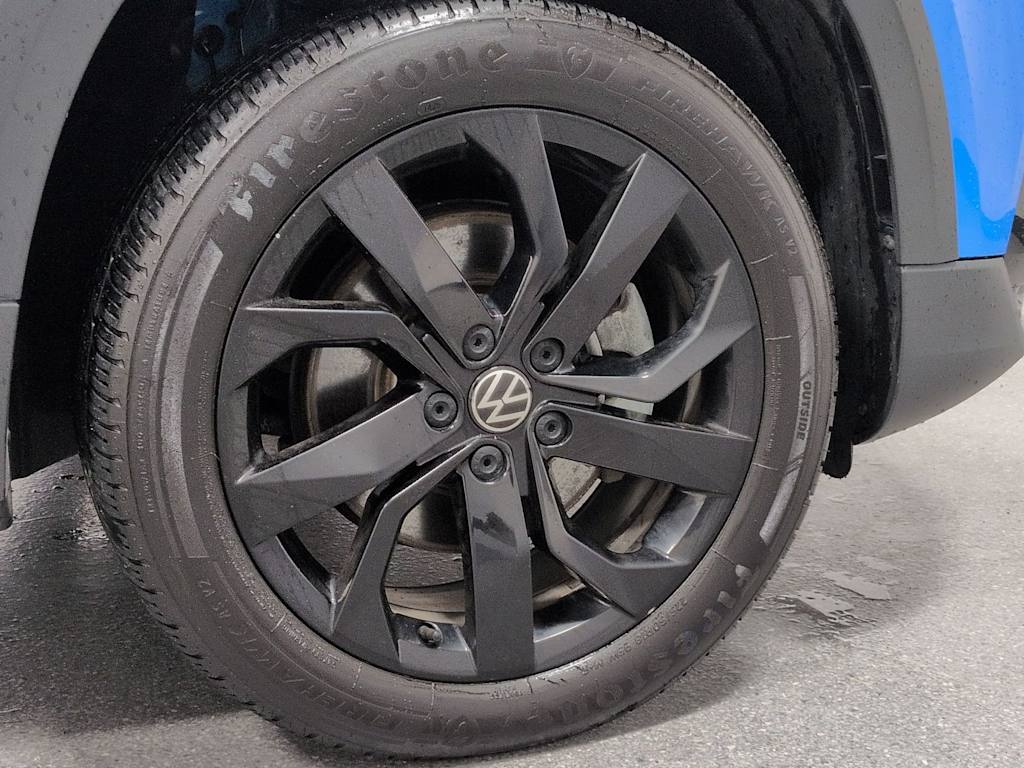 Thumbnail: 2022 Volkswagen Taos - 8