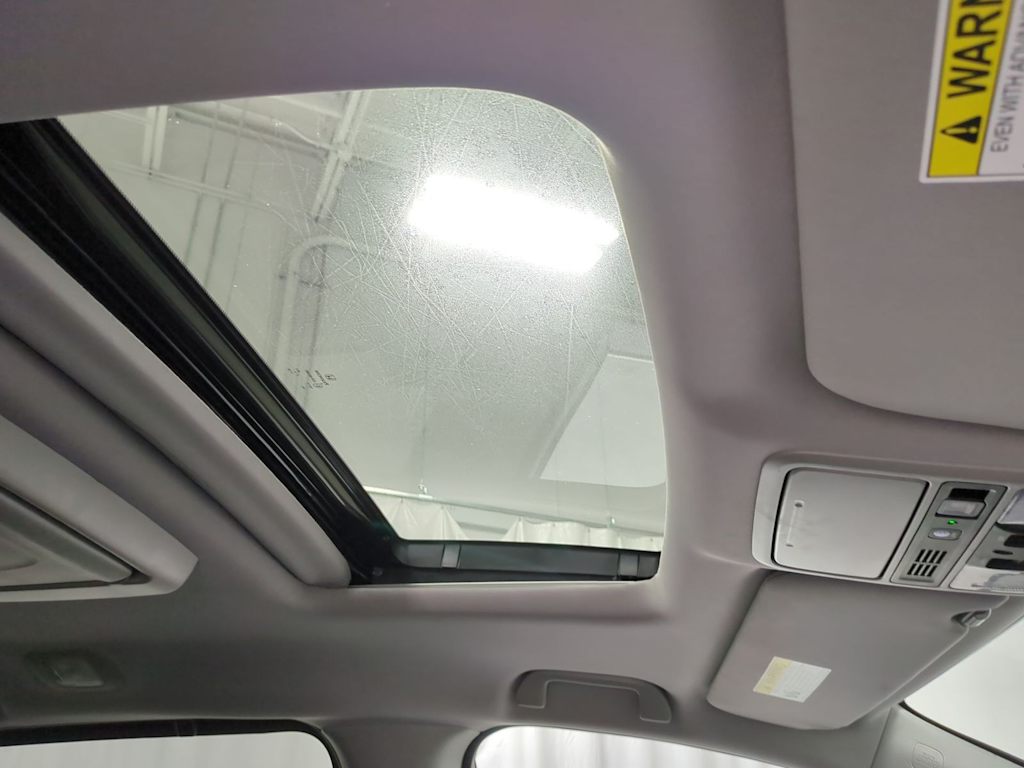 Thumbnail: 2022 Honda Odyssey - 30