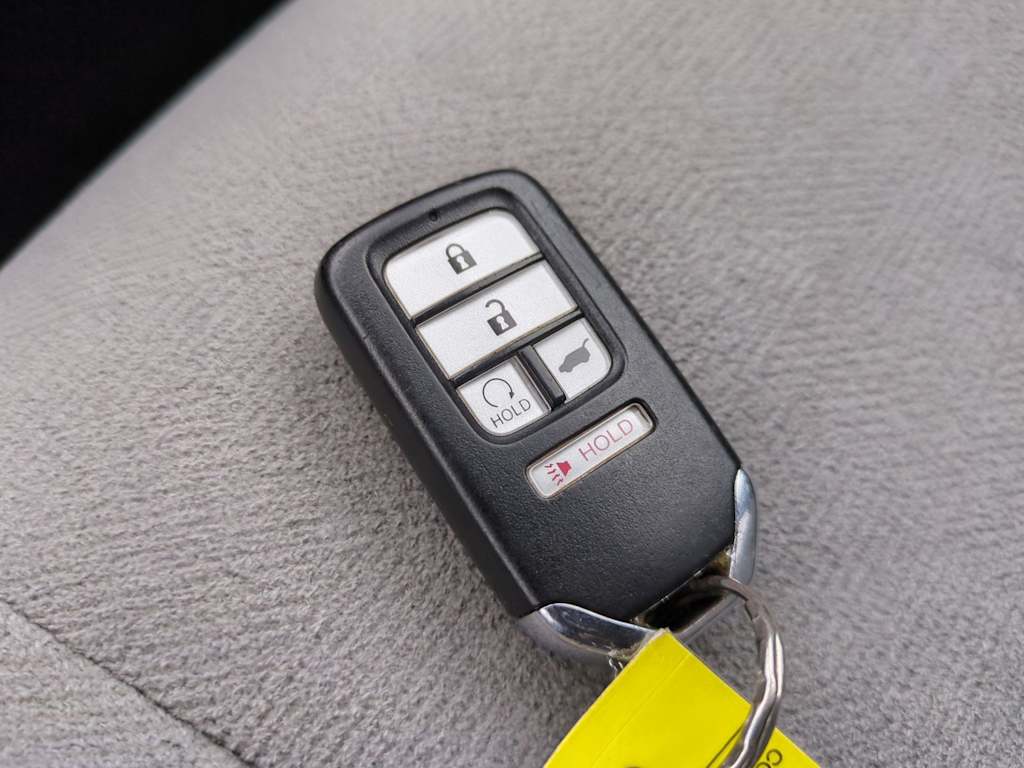 Thumbnail: 2019 Honda Pilot - 18