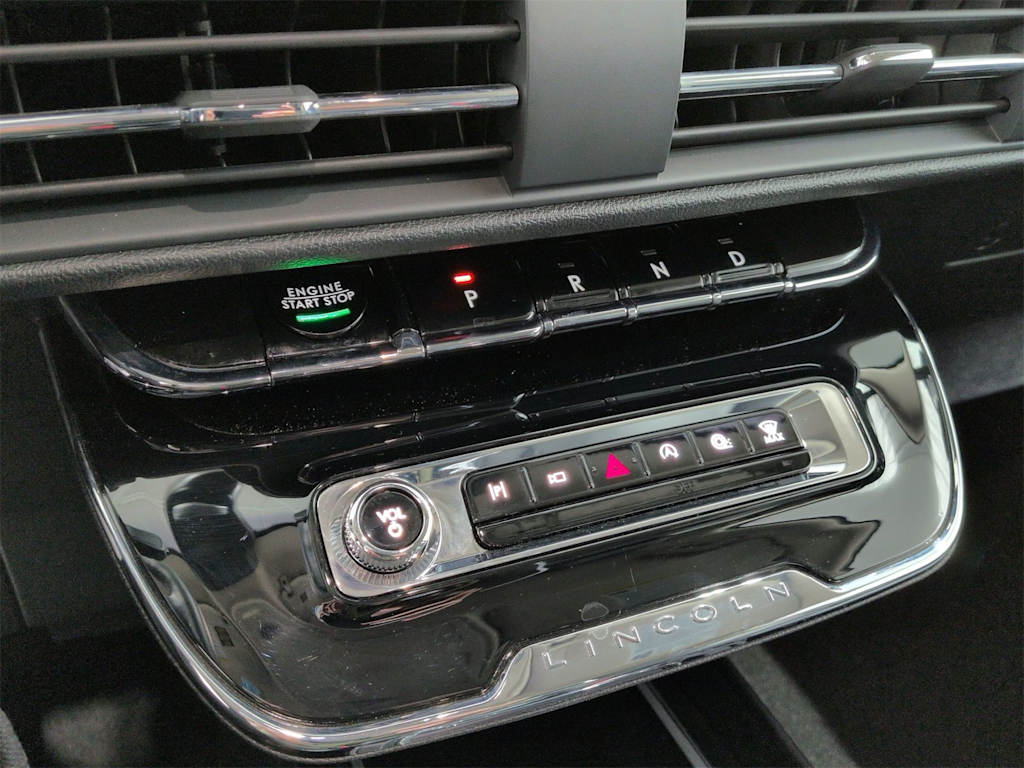 Thumbnail: 2023 Lincoln Corsair - 35