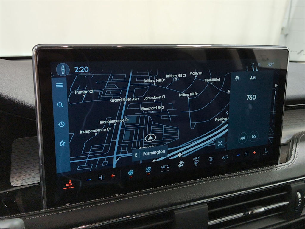 Thumbnail: 2023 Lincoln Corsair - 32