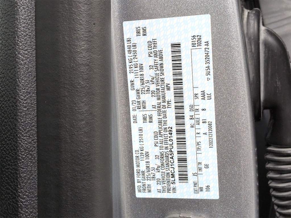 Thumbnail: 2023 Lincoln Corsair - 17