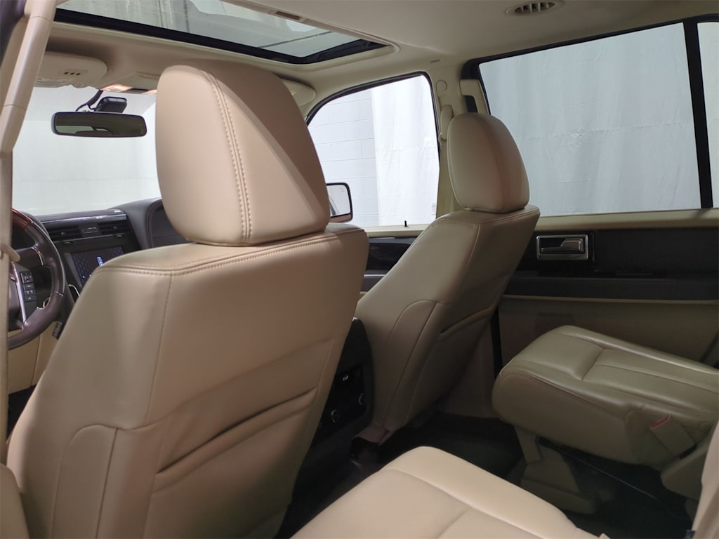 Thumbnail: 2017 Lincoln Navigator - 13