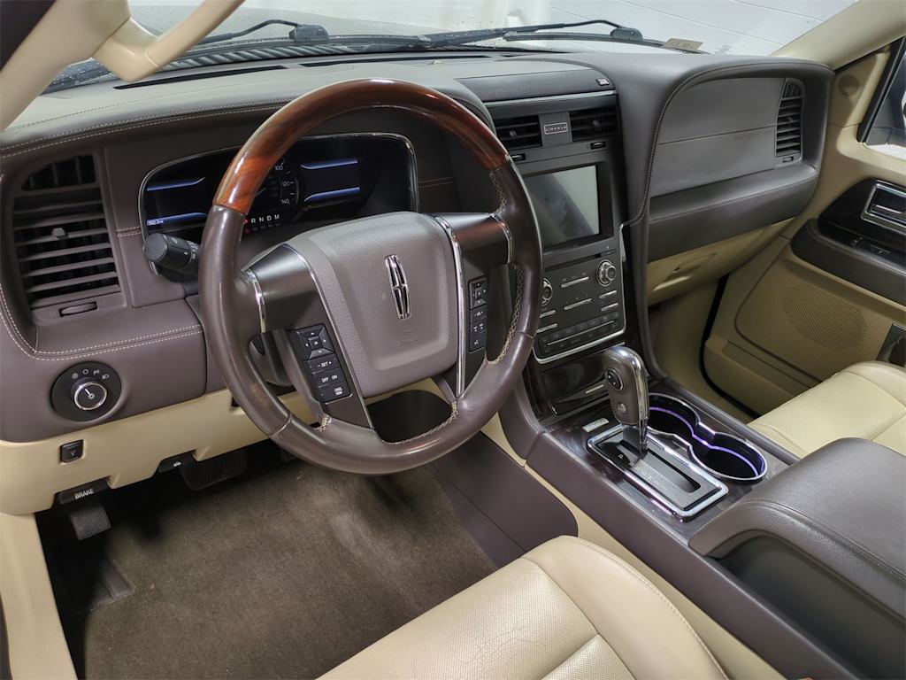 Thumbnail: 2017 Lincoln Navigator - 2