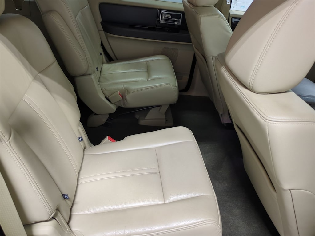 Thumbnail: 2017 Lincoln Navigator - 12