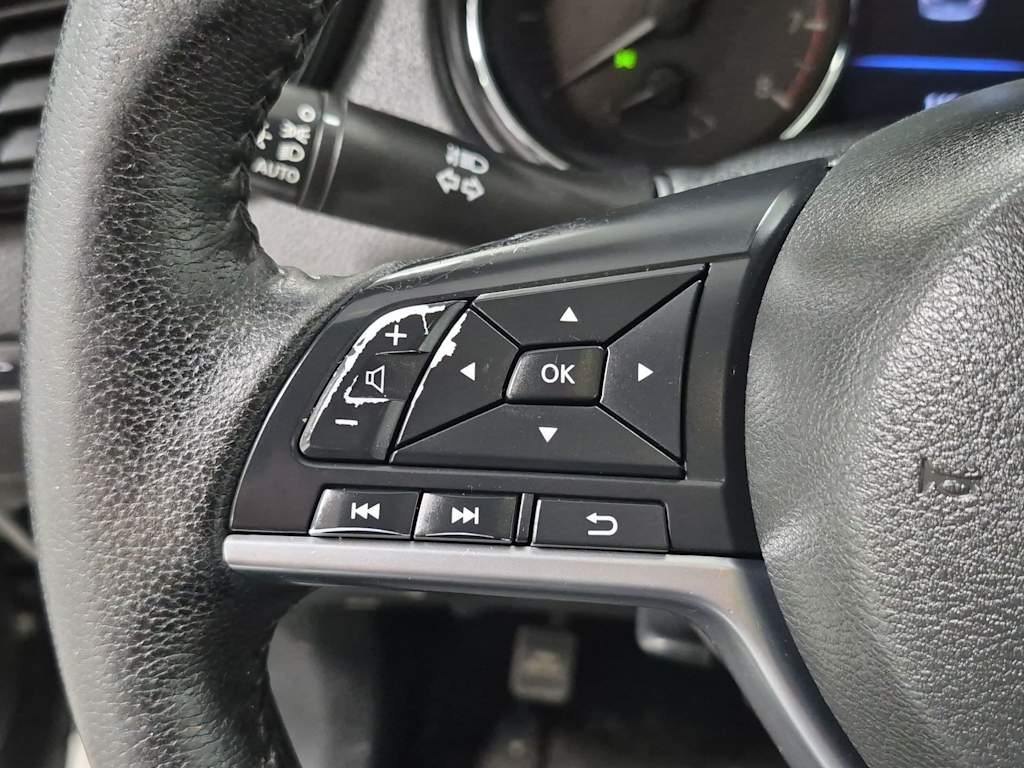 Thumbnail: 2019 Nissan Rogue - 30