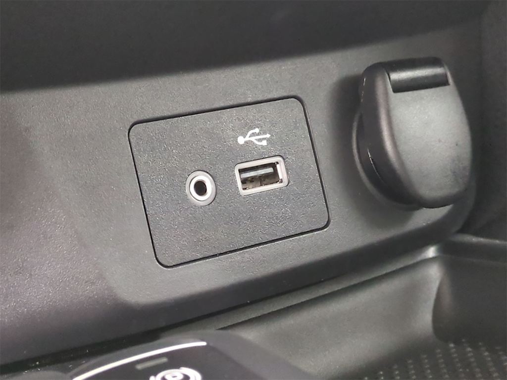 2020 Nissan Rogue SL 38