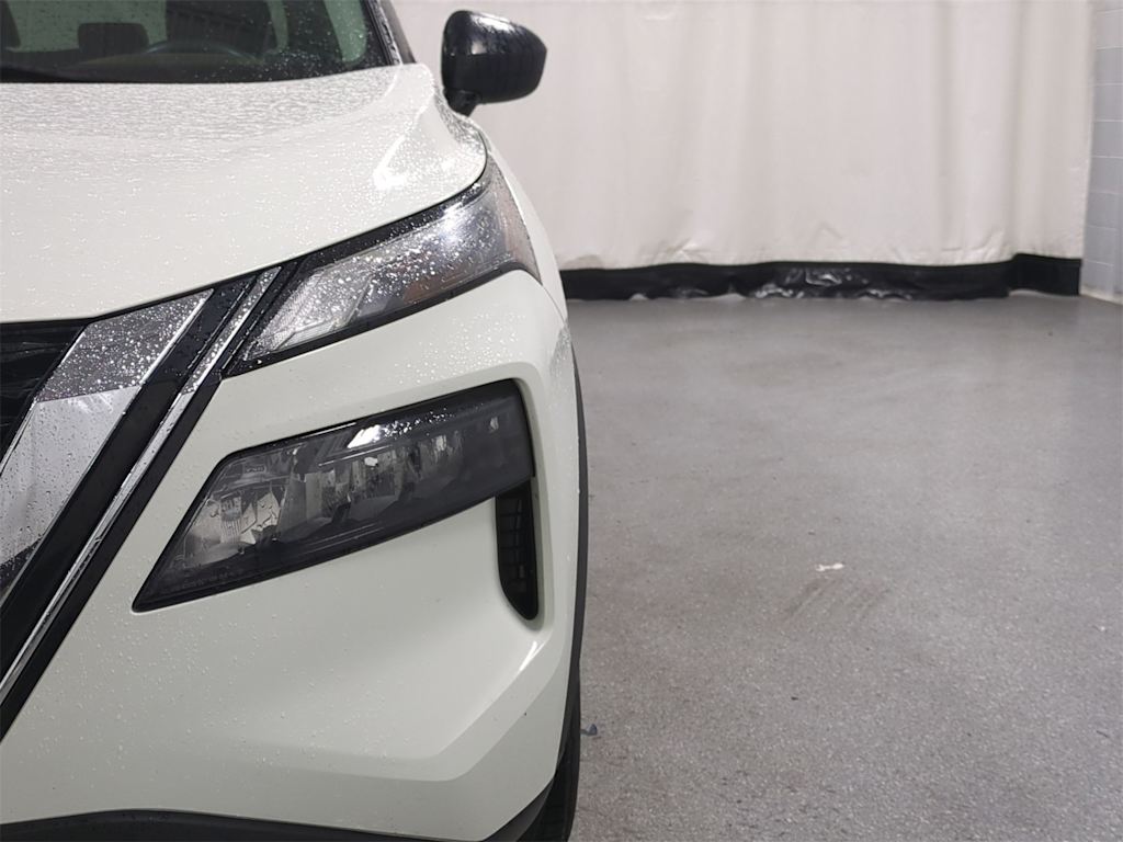 Thumbnail: 2022 Nissan Rogue - 25