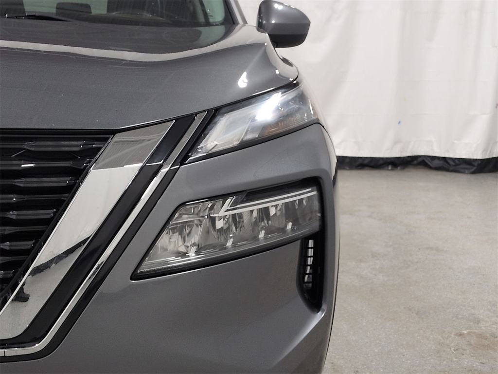 Thumbnail: 2023 Nissan Rogue - 25