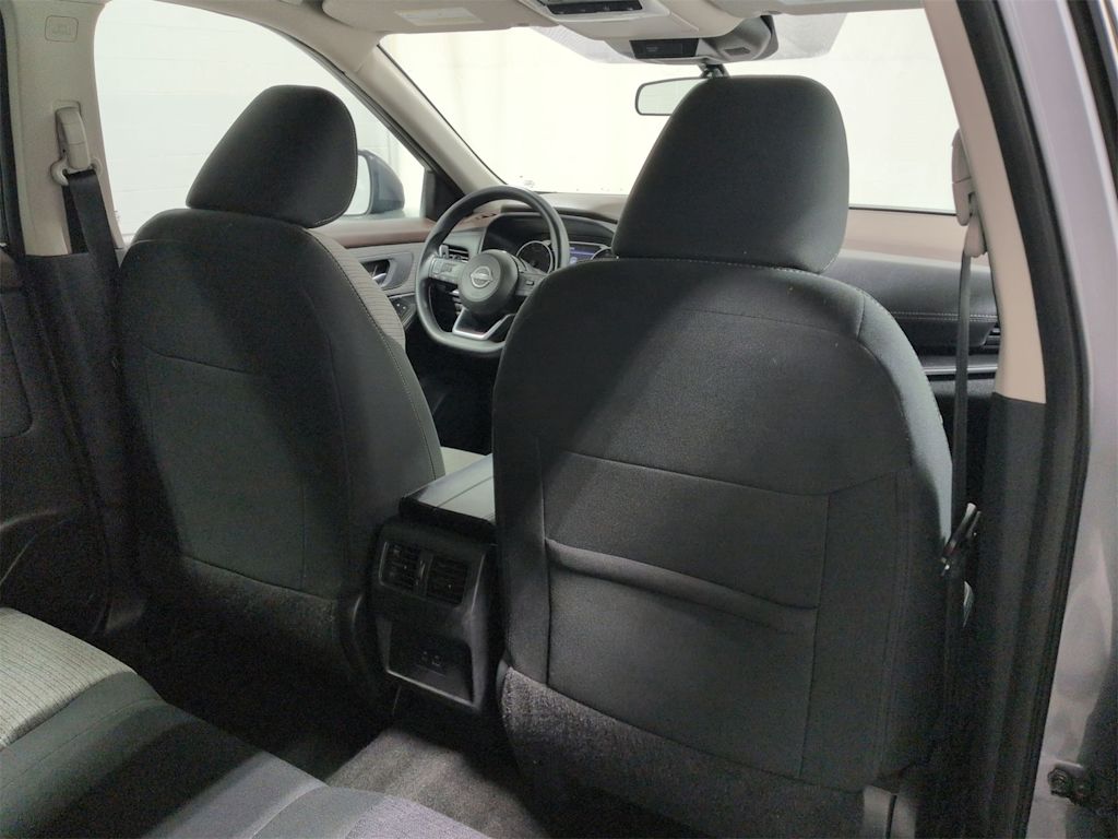 Thumbnail: 2023 Nissan Rogue - 12