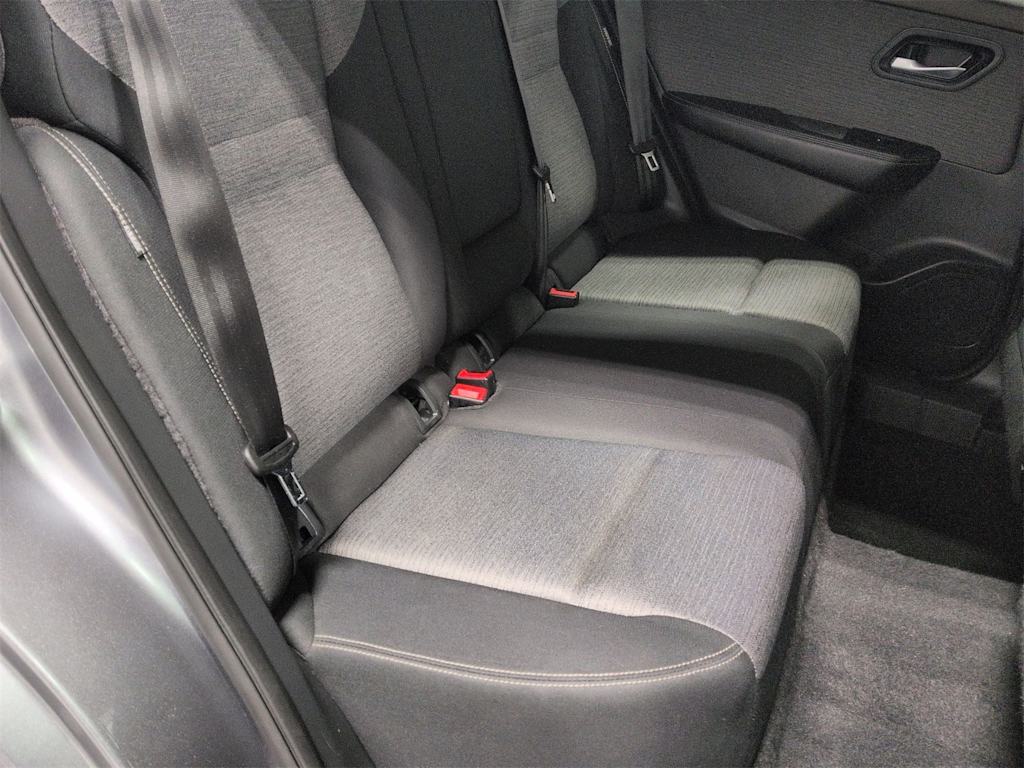 Thumbnail: 2023 Nissan Rogue - 28