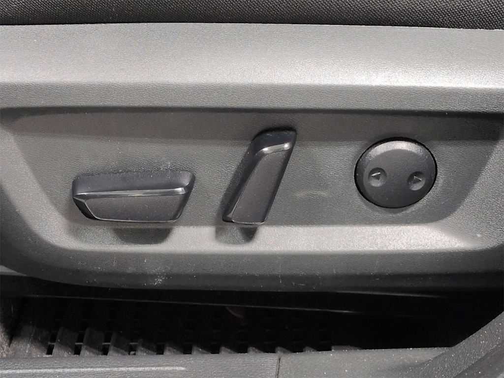 Thumbnail: 2023 Nissan Rogue - 27