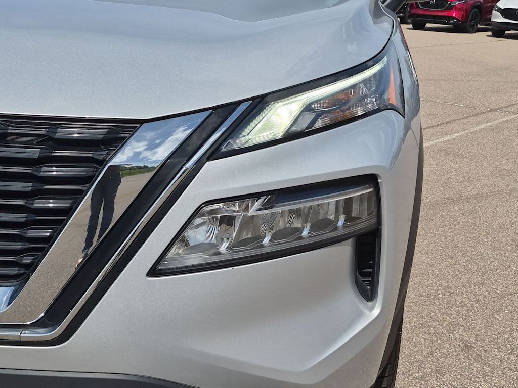 Thumbnail: 2023 Nissan Rogue - 32
