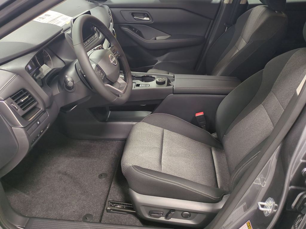 Thumbnail: 2026 Nissan Rogue - 10