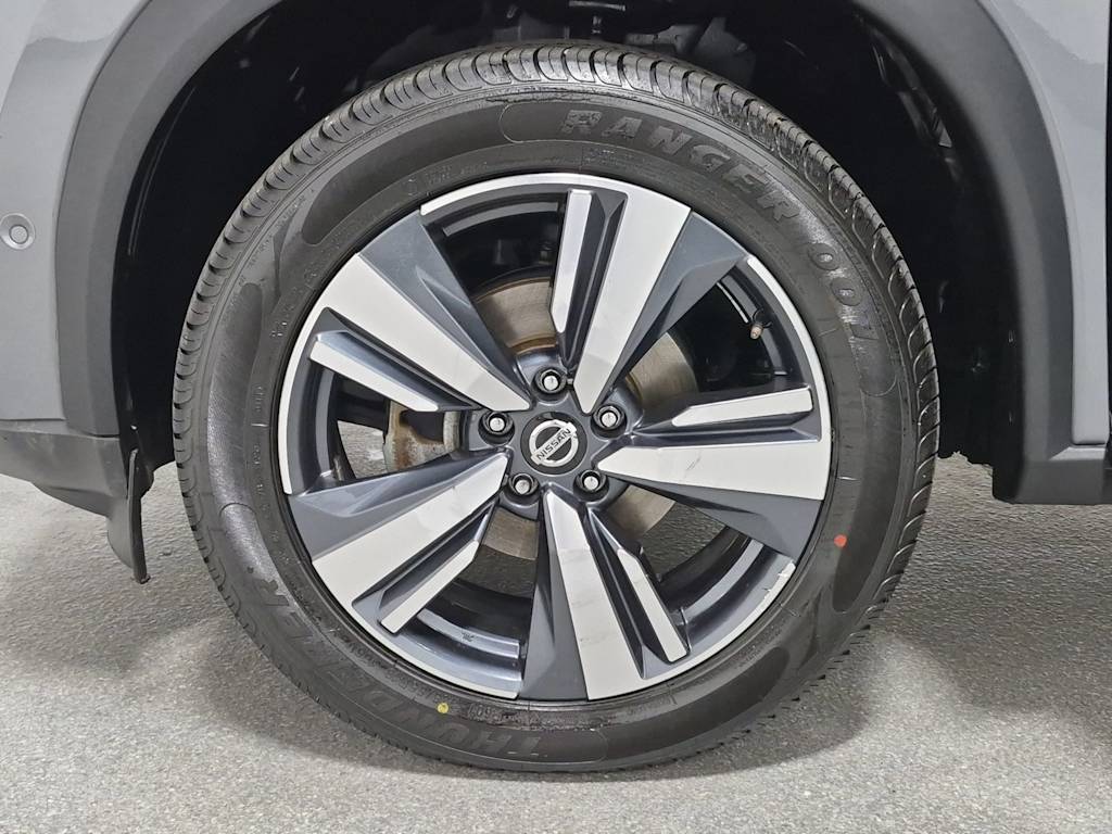 Thumbnail: 2023 Nissan Rogue - 8