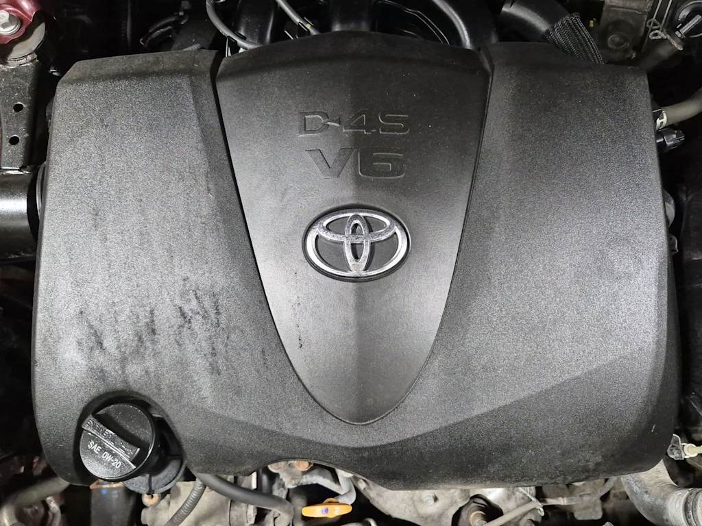 Thumbnail: 2015 Toyota Highlander - 25