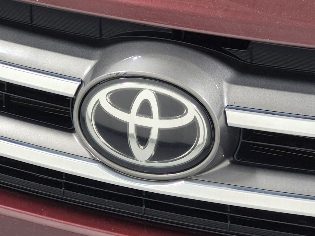 Thumbnail: 2015 Toyota Highlander - 7