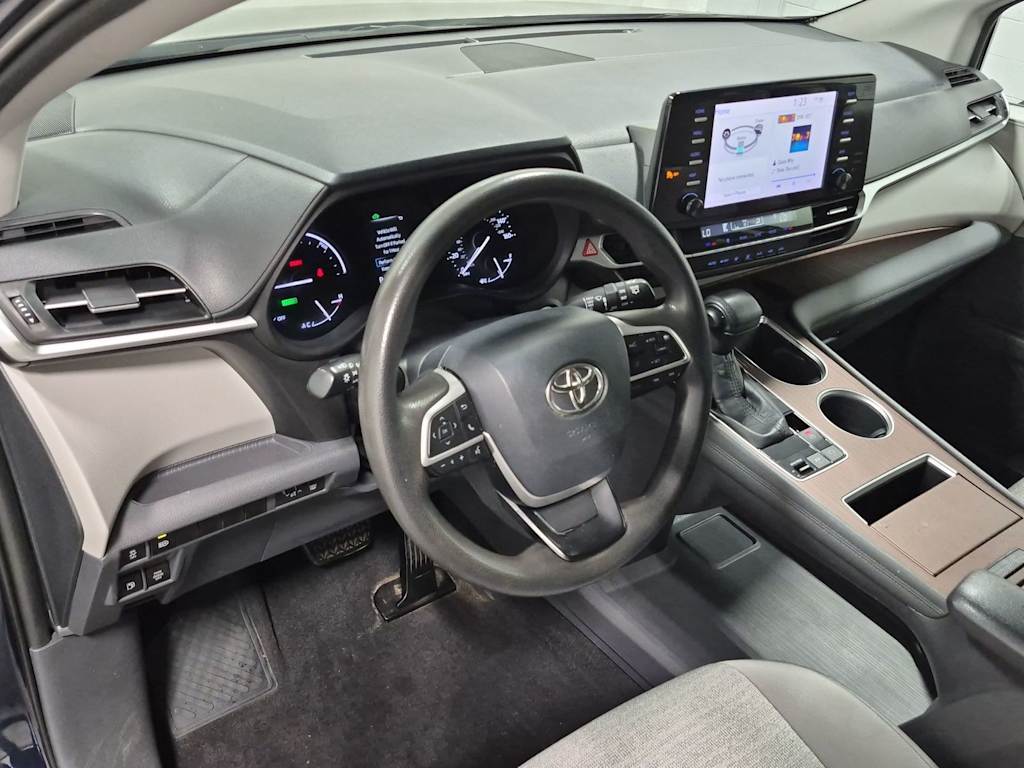 Thumbnail: 2021 Toyota Sienna - 2