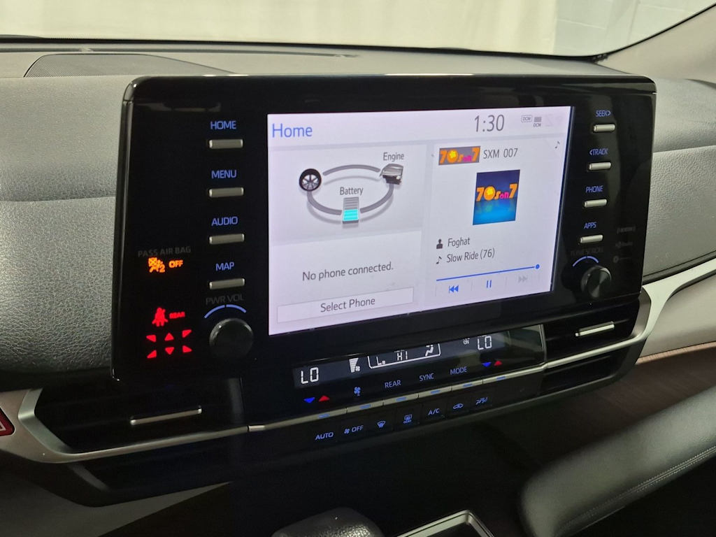 Thumbnail: 2021 Toyota Sienna - 15
