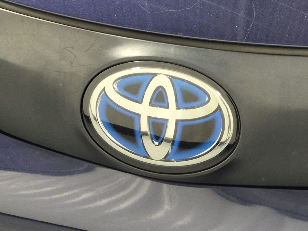 Thumbnail: 2021 Toyota Sienna - 7
