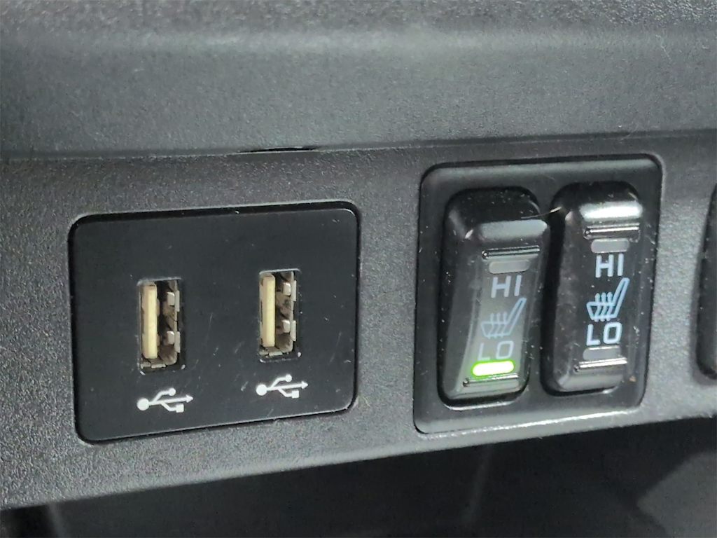 Thumbnail: 2020 Mitsubishi Outlander Sport - 36