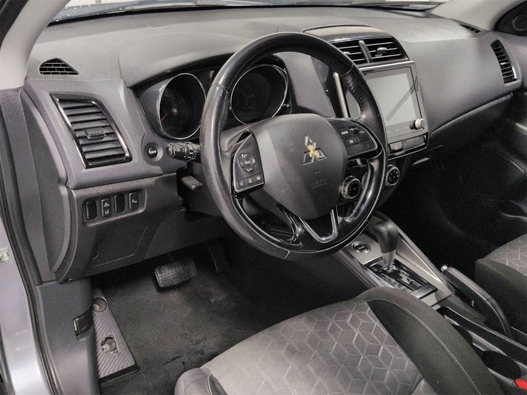 Thumbnail: 2020 Mitsubishi Outlander Sport - 2